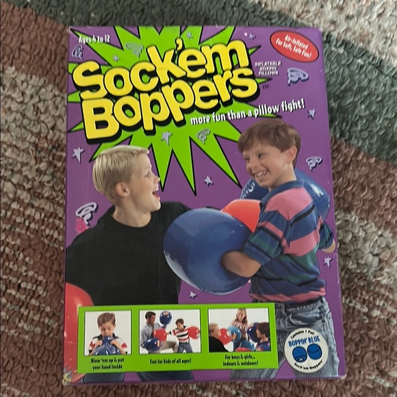 Sock'em Boppers Inflatable Boxing Gloves - Picture 1 of 2